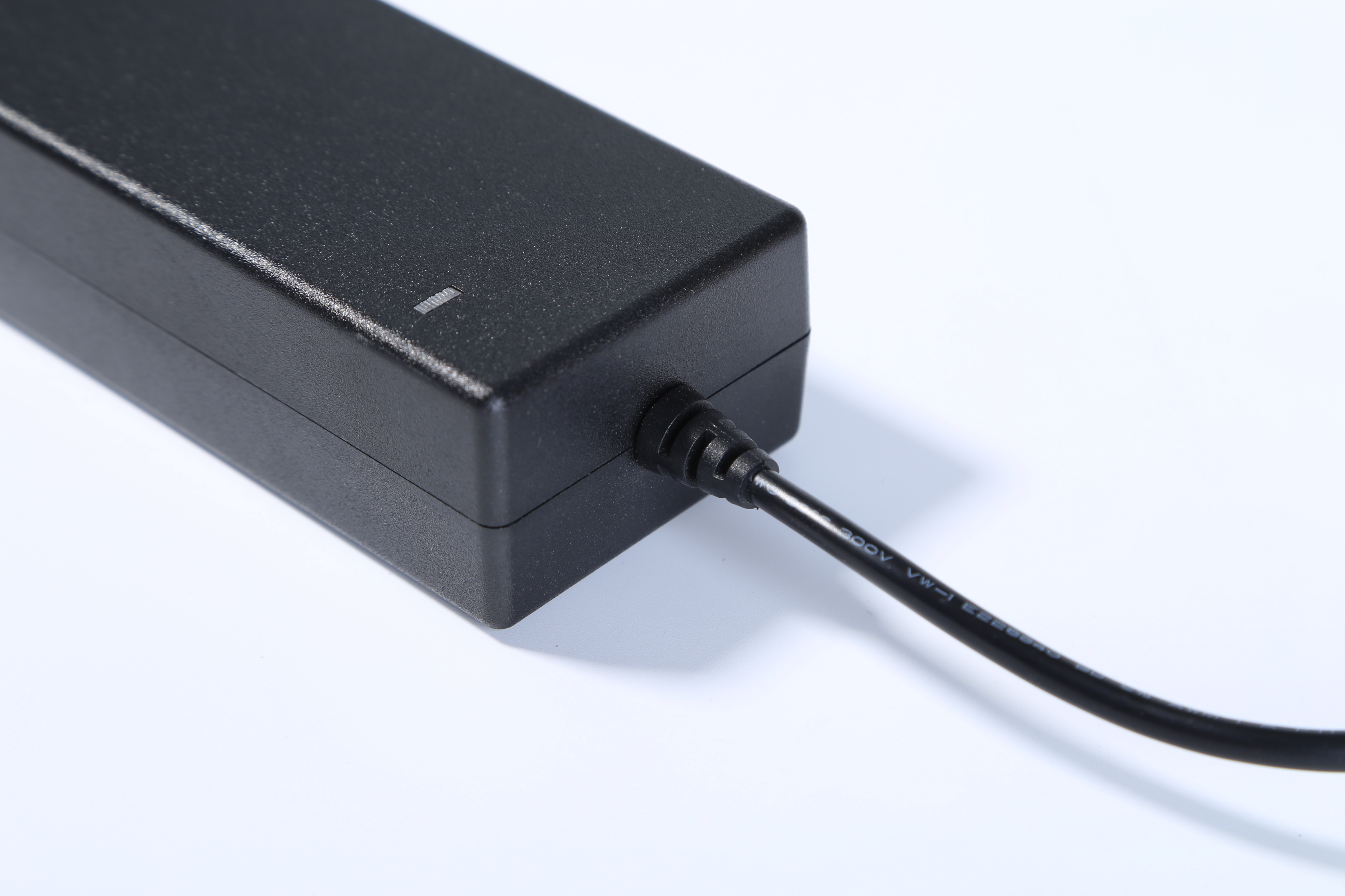 MX72Z-1205000型號12v5a美規(guī)電源適配器 fcc認證