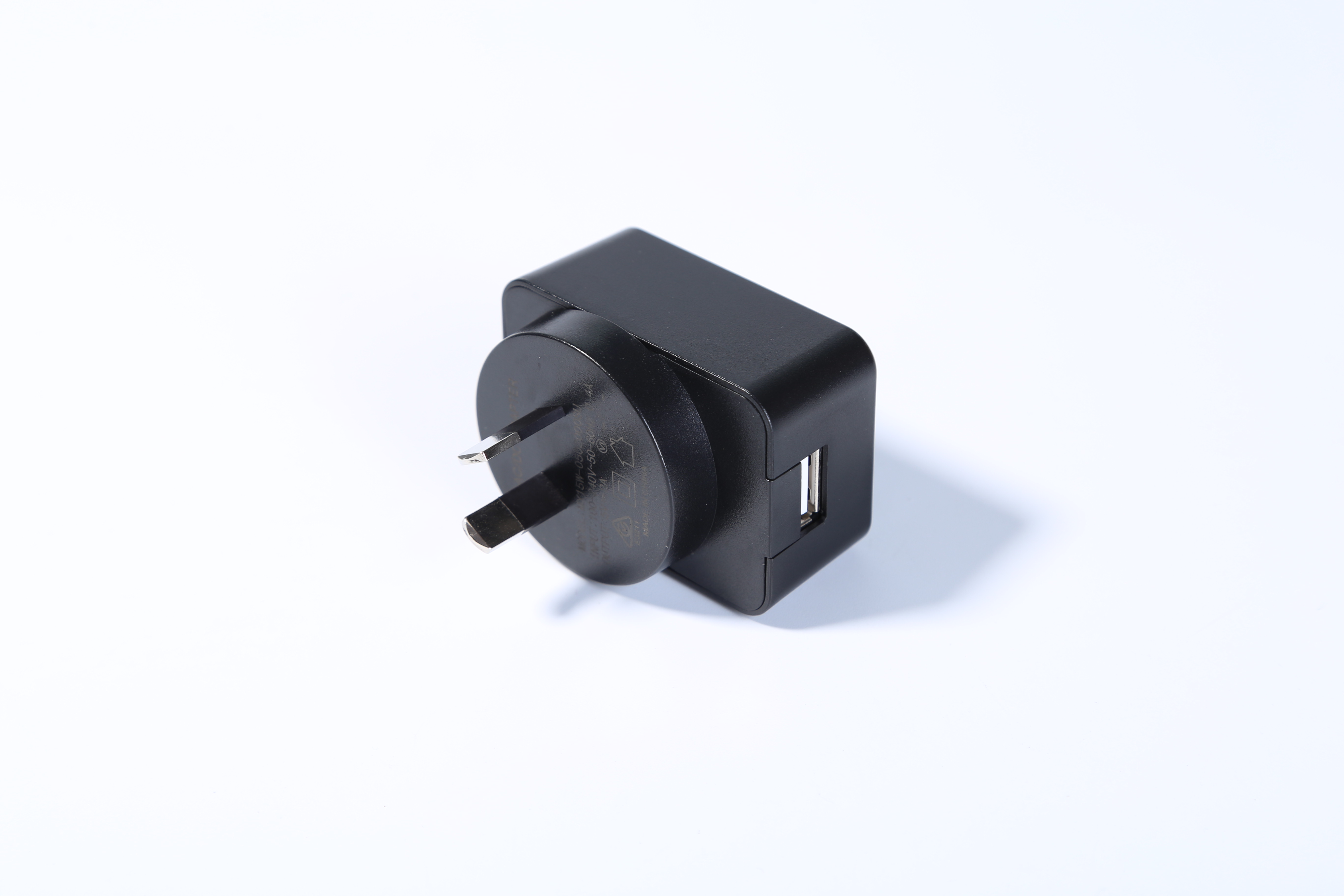 MX15w-0502100型號5v2.1a澳規(guī)電源適配器 rcm認(rèn)證
