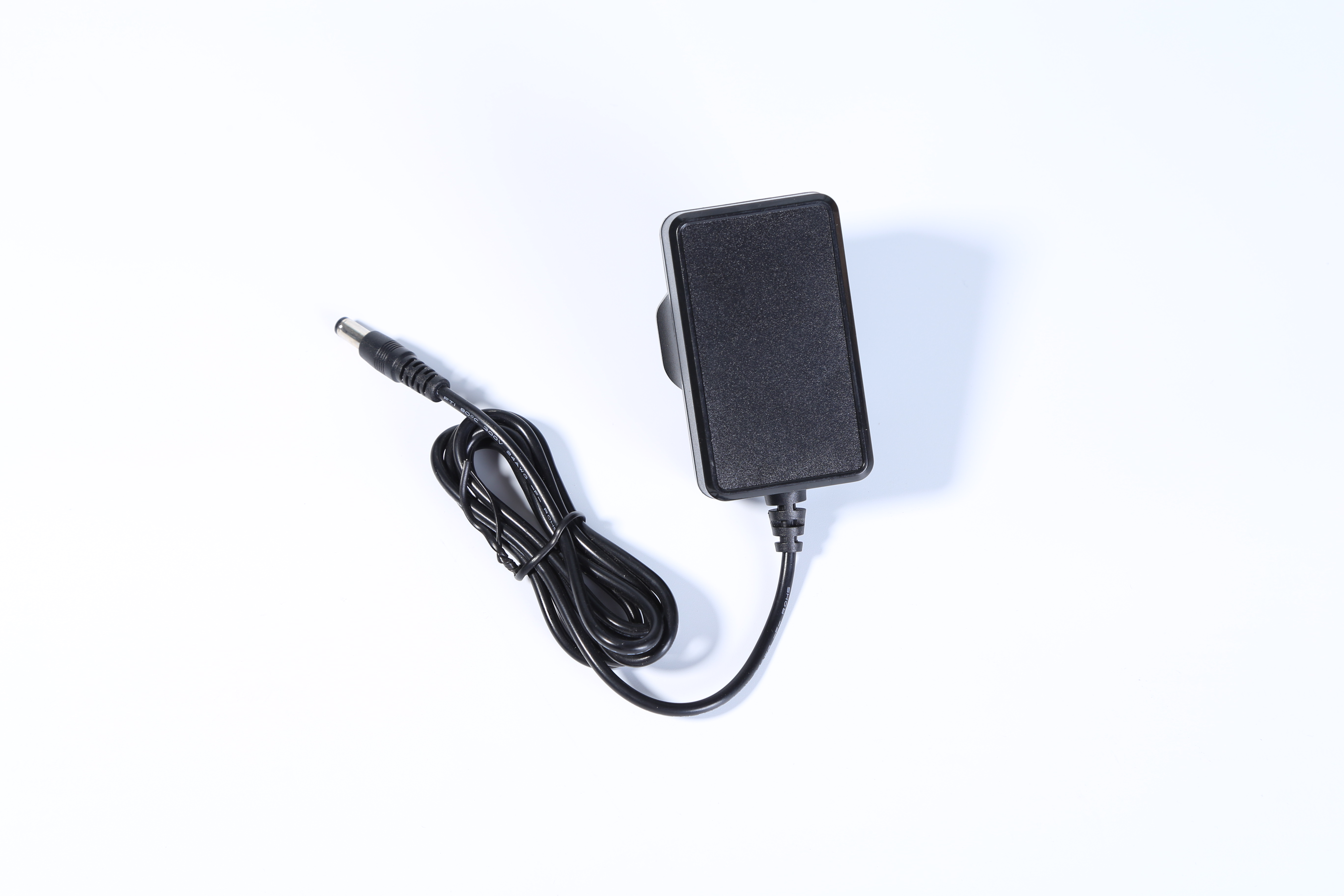 MX24w-1801000型號(hào)18v1a英規(guī)電源適配器 ce認(rèn)證